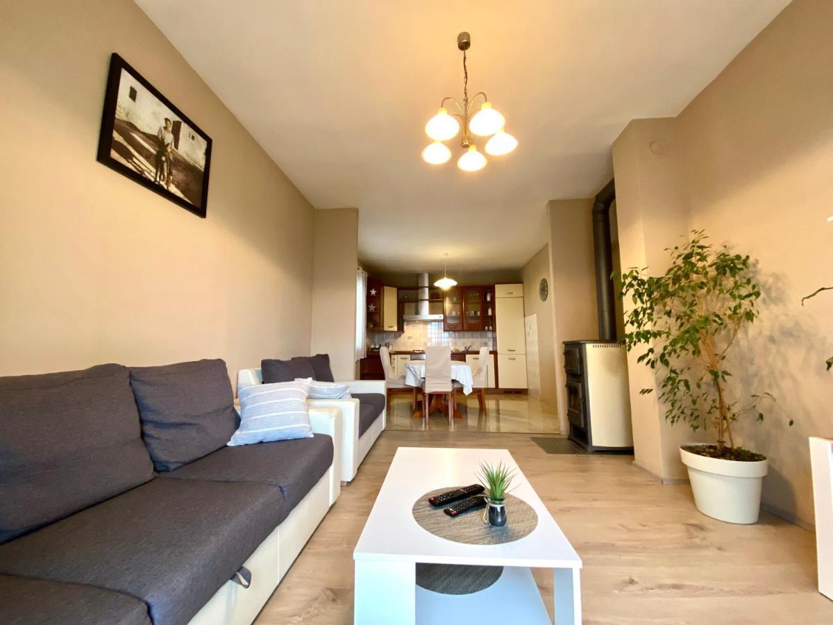 Apartment Marcella 1 Ljubač エクステリア 写真
