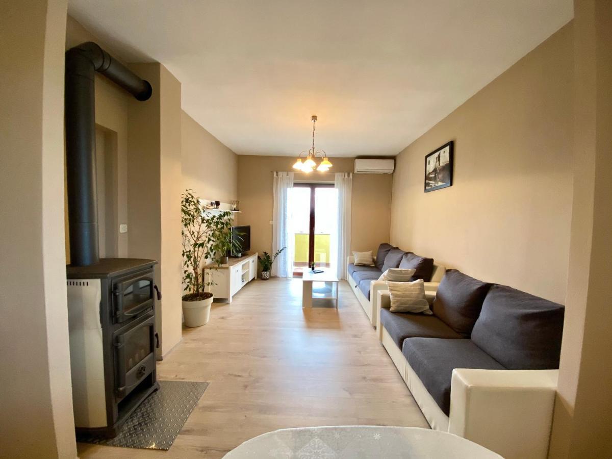 Apartment Marcella 1 Ljubač エクステリア 写真