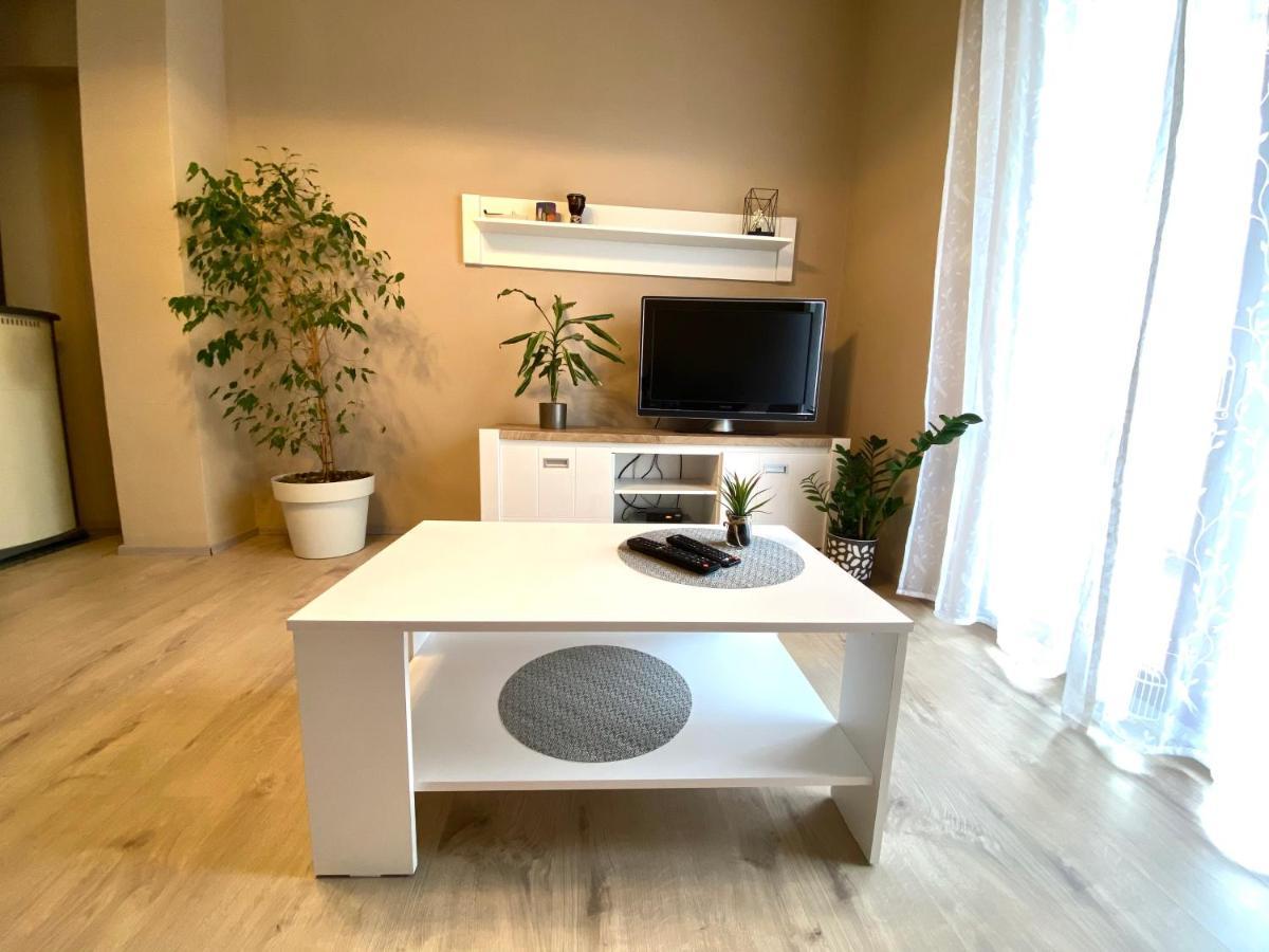 Apartment Marcella 1 Ljubač エクステリア 写真