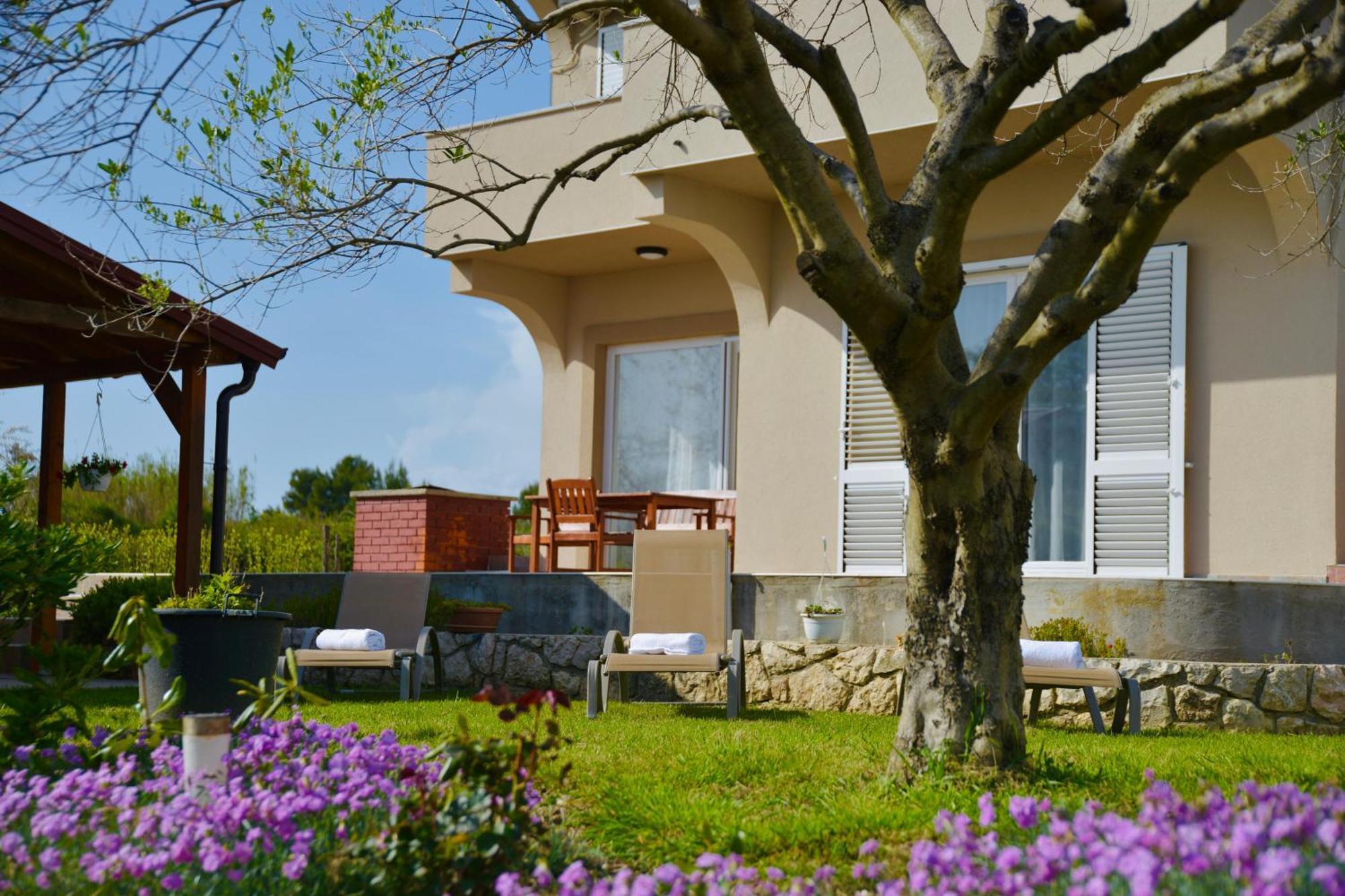 Apartment Marcella 1 Ljubač エクステリア 写真